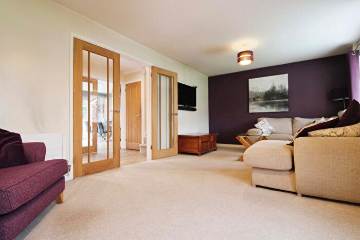 4 Bedroom Detached House For Sale In Grimson Close, Sully, Penarth, CF64
