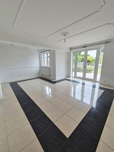 7 Bedroom Detached House To Rent In Waldegrave, Basildon, SS16