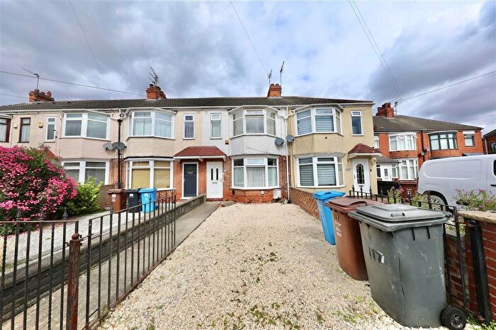 3 Bedroom Terraced House For Sale In Silverdale Road, Hull, HU6