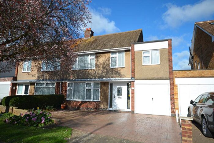 5 Bedroom Semi-Detached House To Rent In Cotswold Avenue, Duston, Northampton, NN5