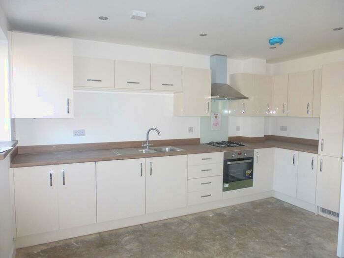 2 Bedroom Apartment To Rent In Hope Close, Oakthorpe, Peterborough, PE3