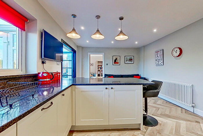 5 Bedroom Detached House For Sale In Carlton Close, Sutton Coldfield, B75