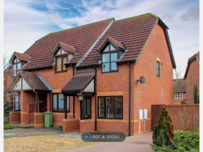 2 Bedroom End Of Terrace House To Rent In Mithras Gardens, Wavendon Gate, Milton Keynes, MK7