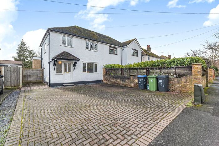 3 Bedroom Semi Detached House For Sale In Woking, Surrey, GU21