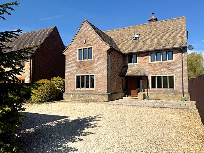 7 Bedroom Detached House For Sale In Beacon Lane, Stonehouse, GL10