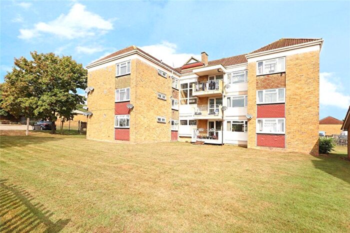 1 Bedroom Apartment For Sale In Gibson House, Lodge Hill Lane, Chattenden, ME3