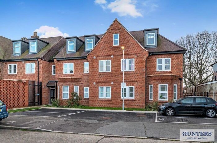 2 Bedroom Flat For Sale In Cornerhouse Apartments, Wrotham Road, Welling, DA16