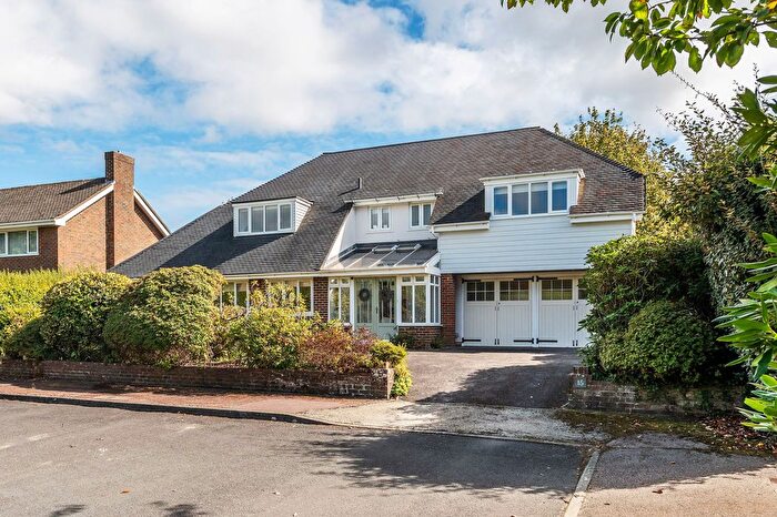 5 Bedroom Detached House To Rent In Malton Way, Tunbridge Wells, TN2