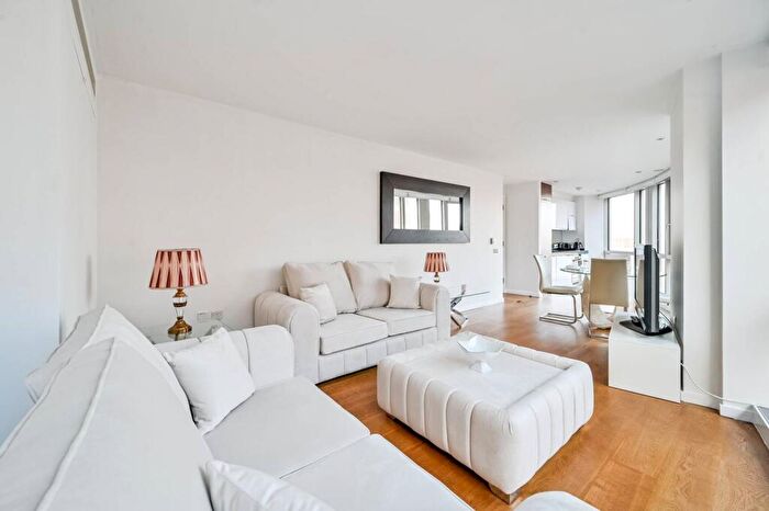 1 Bedroom Flat To Rent In Ontario Tower, Canary Wharf, London, E14