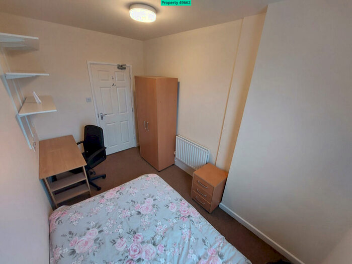 1 Bedroom Flat To Rent In Loughborough Road, West Bridgford, Nottingham, NG2
