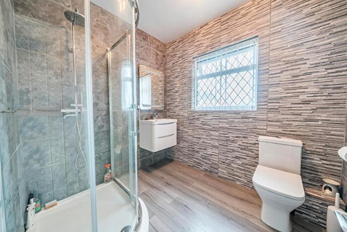 2 Bedroom Bungalow For Sale In Lone Valley, Widley, PO7