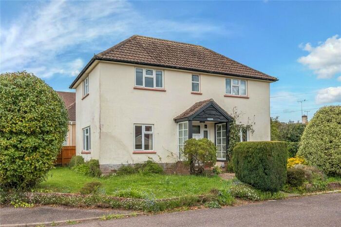 2 Bedroom Detached House For Sale In Yarde Close, Sidmouth, Devon, EX10