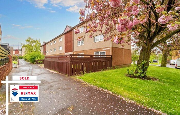2 Bedroom Flat For Sale In Forth Drive, Livingston, EH54