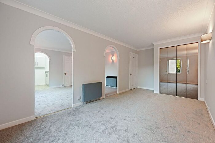1 Bedroom Flat To Rent In Cedar Road, Sutton, SM2