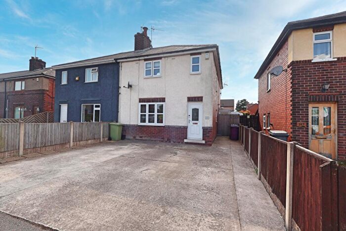 3 Bedroom Semi-Detached House For Sale In Boughton Lane, Clowne, Derbyshire, S43