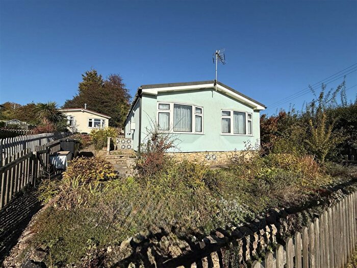 2 Bedroom Mobile/park Home For Sale In St. James Park, Lower Milkwall, Coleford, GL16