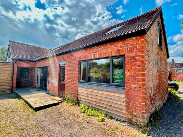 2 Bedroom Flat To Rent In Chapel Farm, Oakhanger, Bordon, GU35