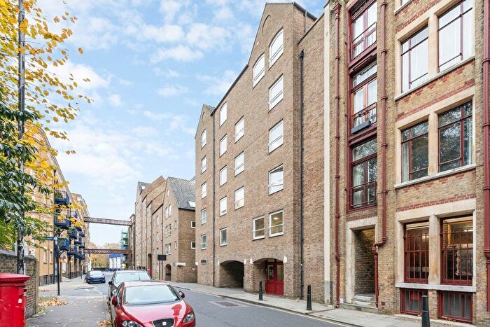 1 Bedroom Flat To Rent In Wapping High Street, London, E1W