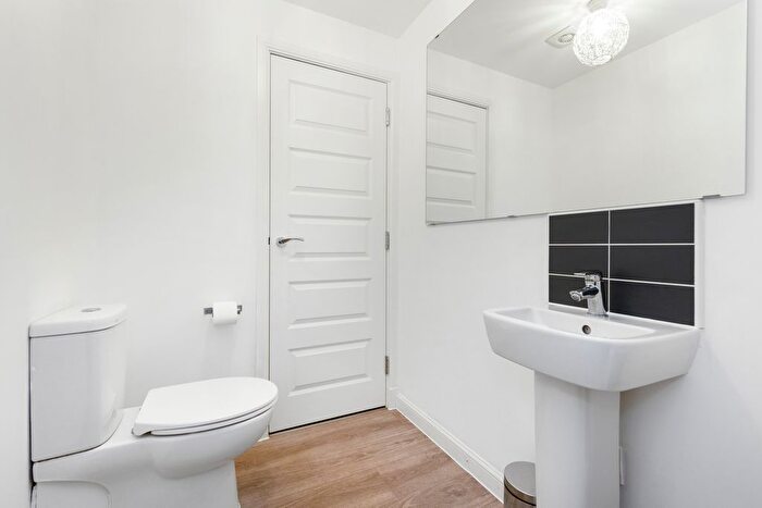 3 Bedroom Terraced House For Sale In Kirklands Park Street, Kirkliston, EH29