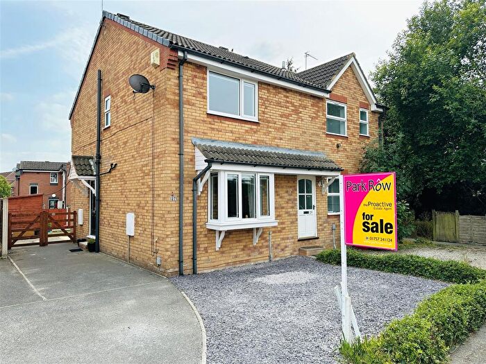 2 Bedroom Semi-Detached House For Sale In Yew Tree Close, Selby, YO8
