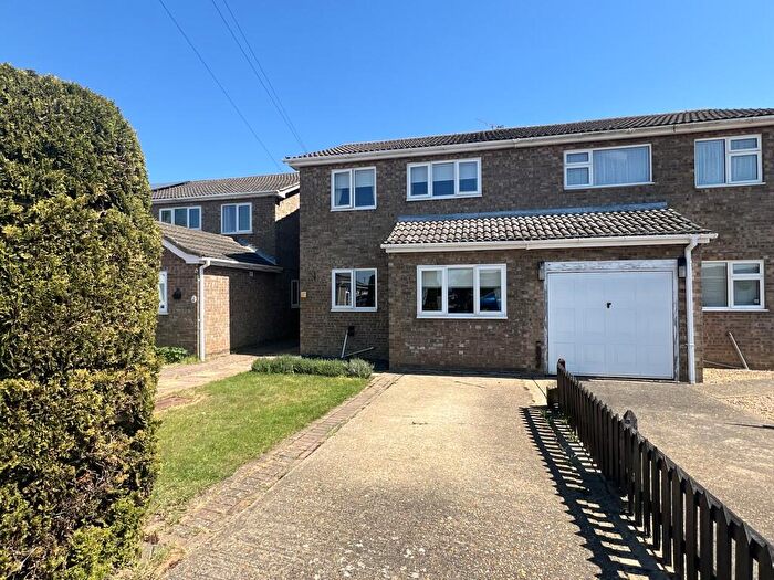 3 Bedroom Semi-Detached House For Sale In Ash Tree Close, Wimblington, March, PE15