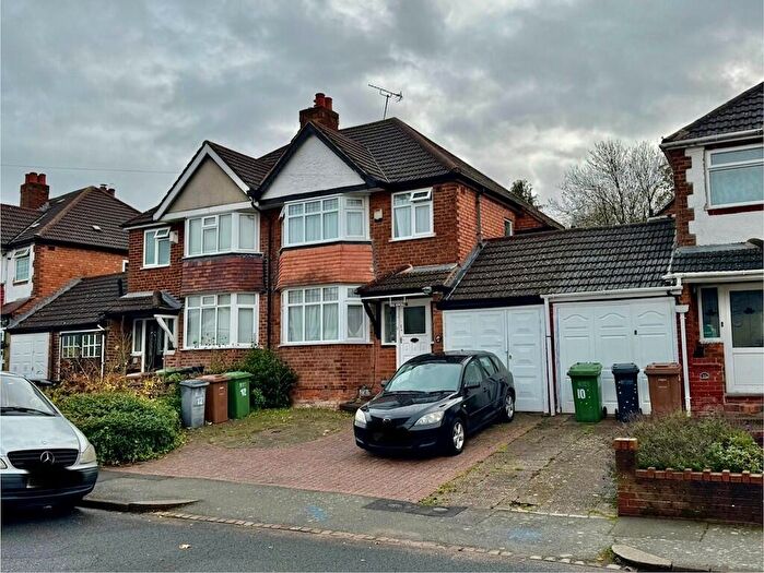 3 Bedroom Semi-Detached House For Sale In Greyfort Crescent, Olton, Solihull, B92