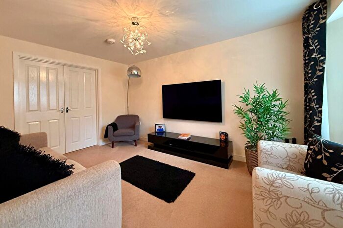 4 Bedroom Detached House For Sale In Moulton Road, Hamilton, LE5