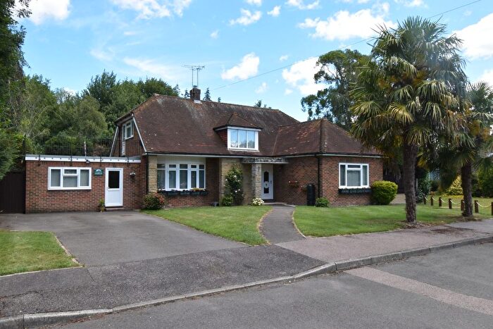 4 Bedroom Detached House For Sale In Lakelands, Harrietsham, ME17