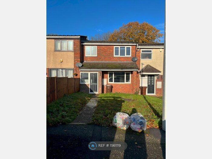 3 Bedroom Terraced House To Rent In Conifer Drive, Chatham, ME5