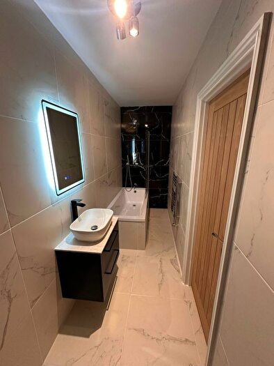 2 Bedroom Flat To Rent In Old Church, Road, London, E4