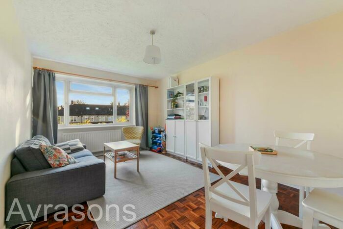 2 Bedroom Apartment To Rent In Forest Hill, London, SE23