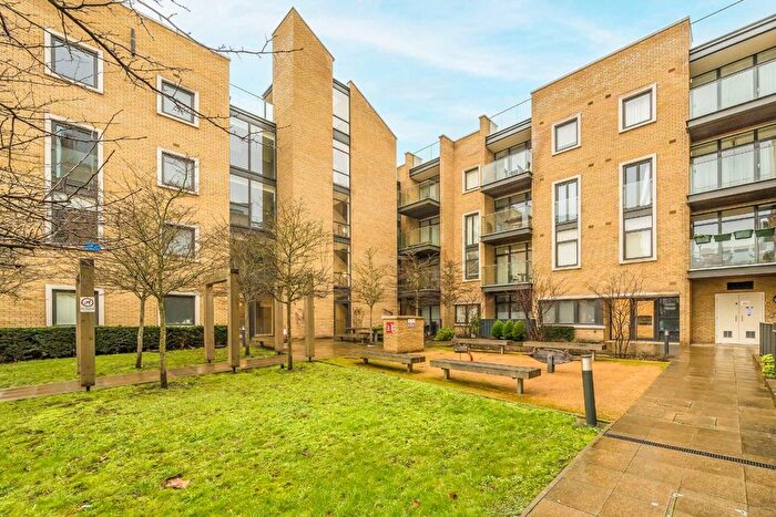 2 Bedroom Flat To Rent In Frazer Nash Close, Isleworth, TW7