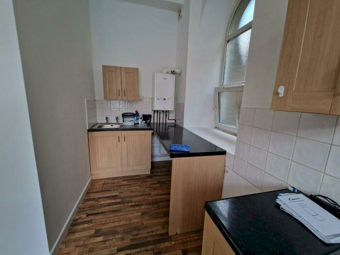 1 Bedroom Flat To Rent In Bethel Court, Oxford Street, Pontycymer