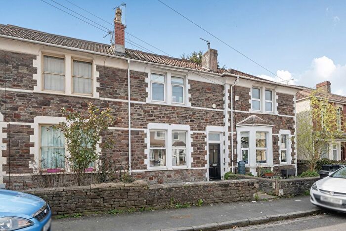 5 Bedroom Terraced House For Sale In Grove Park Terrace, Bristol, BS16