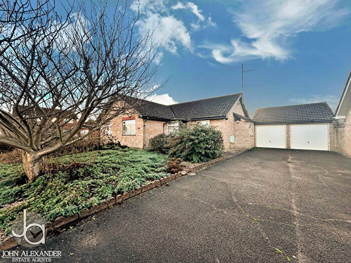 3 Bedroom Detached Bungalow For Sale In Kirby Cross, Frinton-On-Sea, CO13