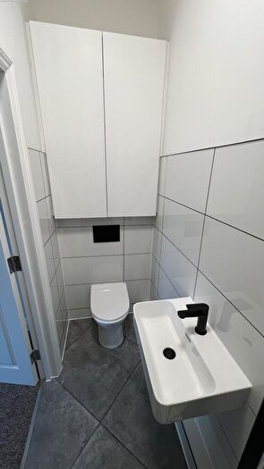 1 Bedroom Flat To Rent In B Limes Grove, London, SE13
