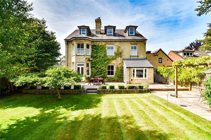 6 Bedroom Detached House To Rent In Chesterton Hall Crescent, Cambridge, CB4