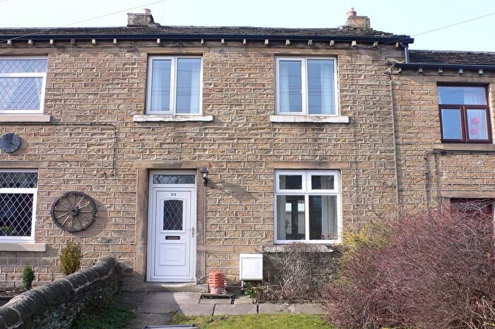 2 Bedroom Terraced House To Rent In Penistone Road, Kirkburton, Huddersfield, HD8