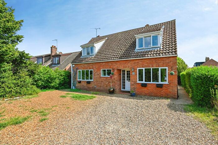 4 Bedroom Detached House For Sale In White Horse Drive, Dersingham, PE31