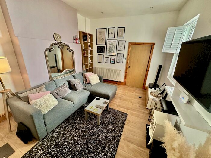 1 Bedroom House To Rent In Hartington Road, L8