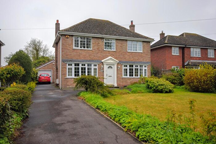 4 Bedroom Detached House For Sale In Tinkle Street, Grimoldby, LN11