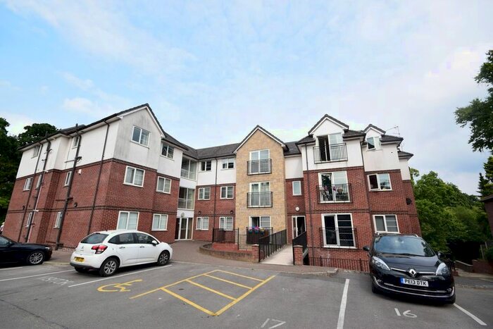 2 Bedroom Flat To Rent In Hollyhedge Heights, Hollyhedge Road, Gatley, M22