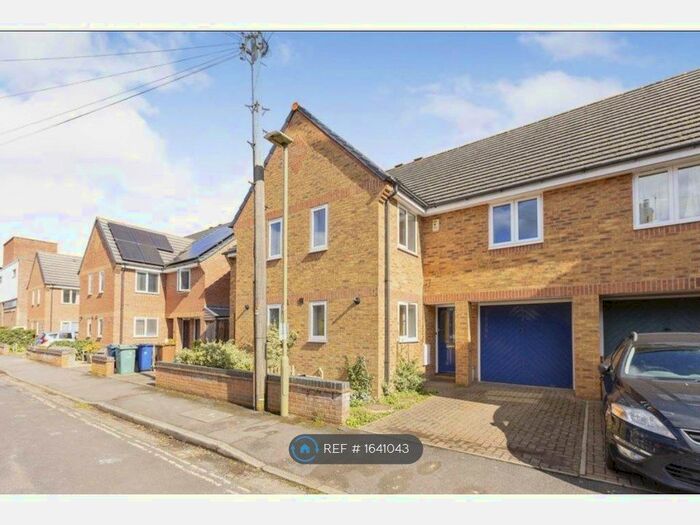 5 Bedroom Semi-Detached House To Rent In Riverside Road, Oxford, OX2