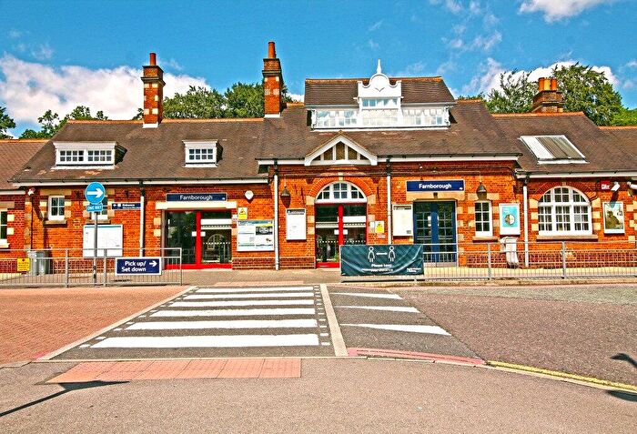 1 Bedroom Flat To Rent In Victoria Road, Farnborough, Hampshire, GU14