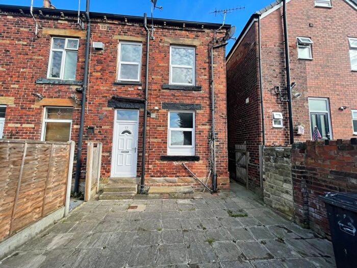 2 Bedroom Terraced House To Rent In Chapel Lane, Heckmondwike, WF16