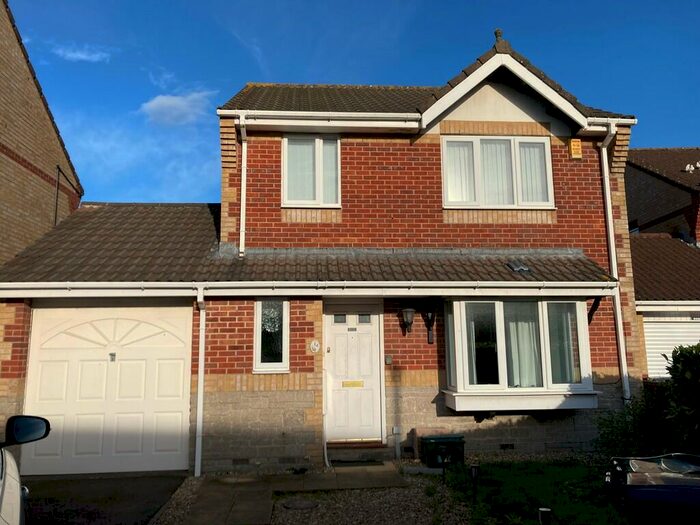 3 Bedroom Detached House To Rent In Darmead, WestonsuperMare, BS24