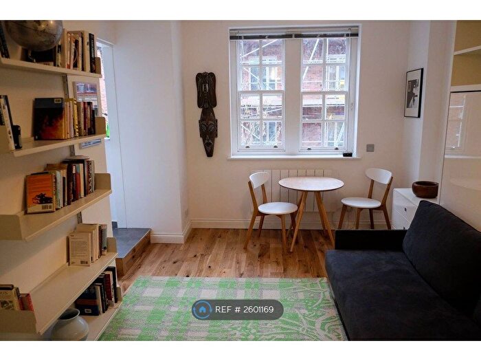 Studio To Rent In Sandwich House, London, WC1H