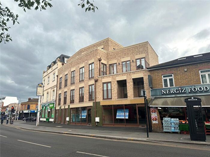 2 Bedroom Flat To Rent In Hoe Street, London, E17