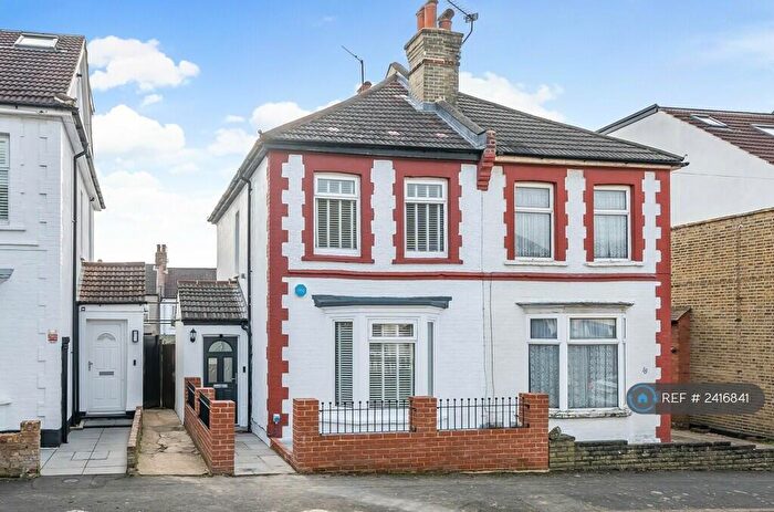 2 Bedroom Semi-Detached House To Rent In Montpelier Road, Sutton, SM1