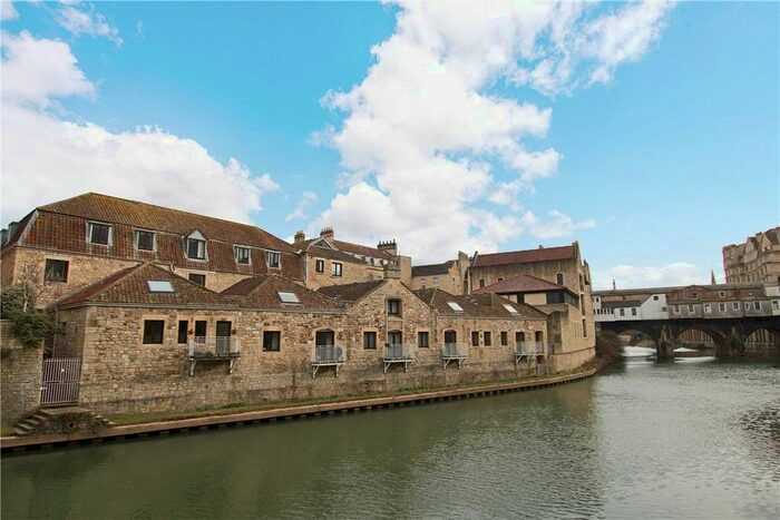 2 Bedroom Flat To Rent In Grove Street, Bath, Somerset, BA2